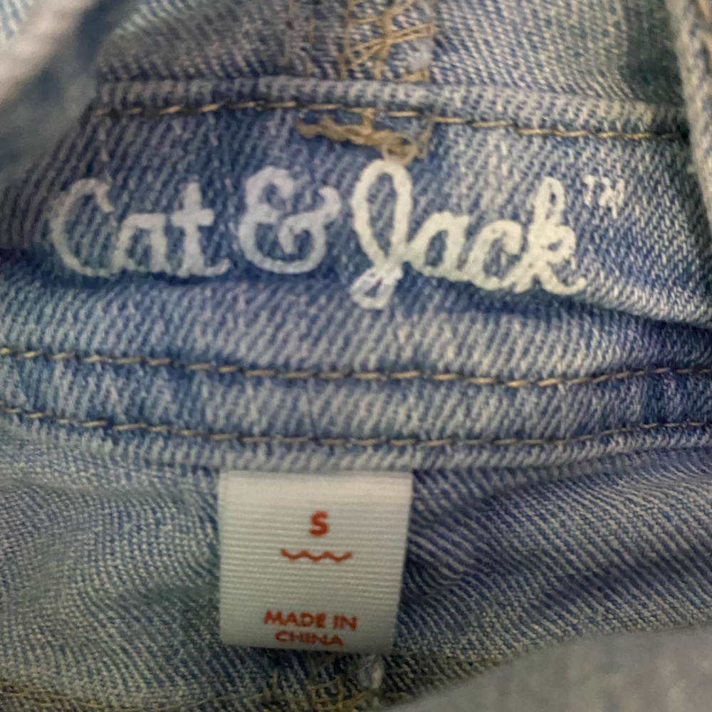 Jean romper. - Picture 2 of 2